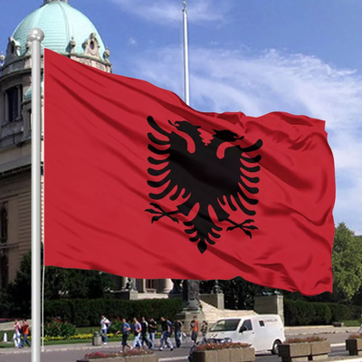 CMYK Renkli Özel 3X5 Ft Bayraklar% 100 Polyester Arnavutluk Ülke Bayrağı